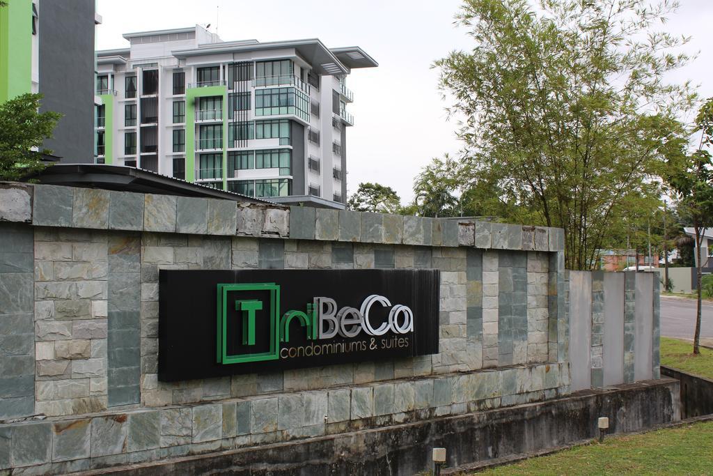 Tribeca Suites Kuching Zewnętrze zdjęcie