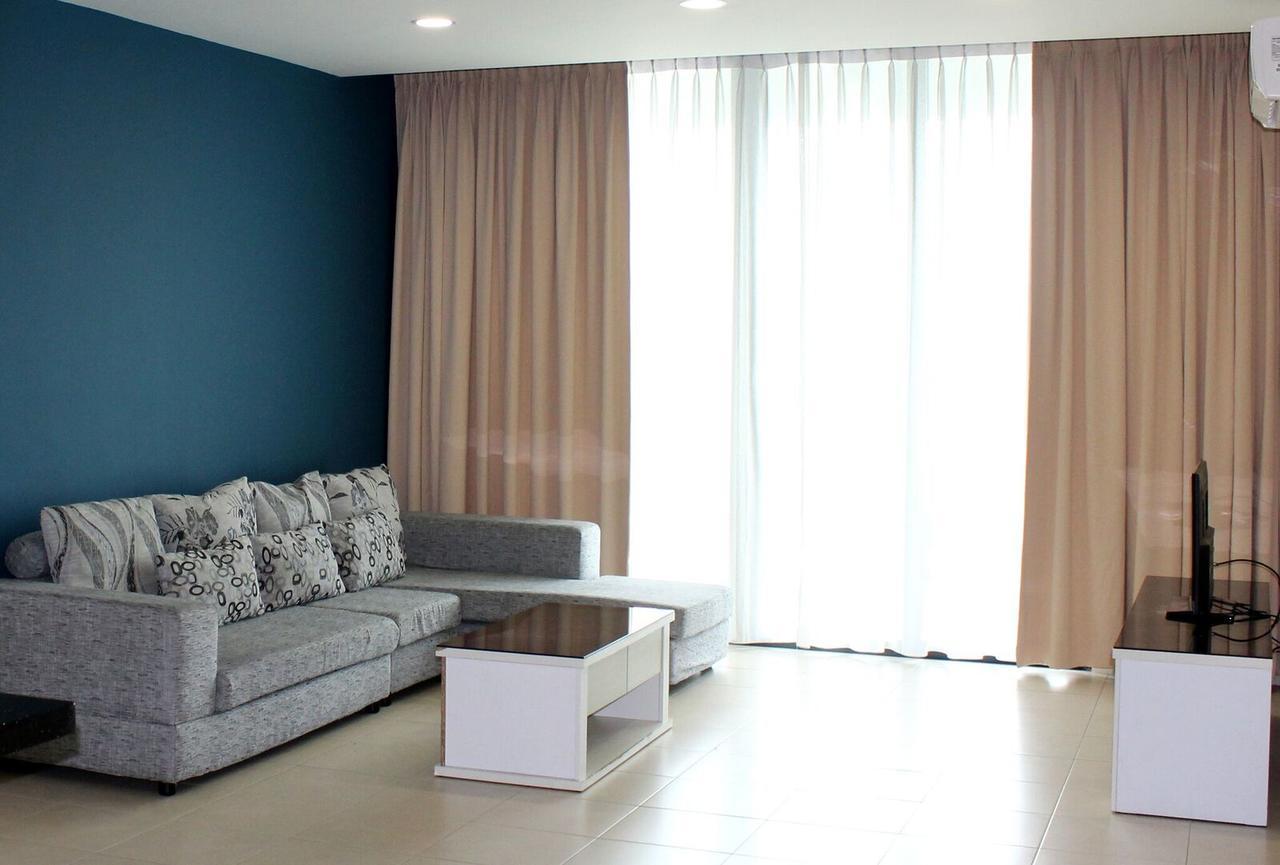 Tribeca Suites Kuching Zewnętrze zdjęcie