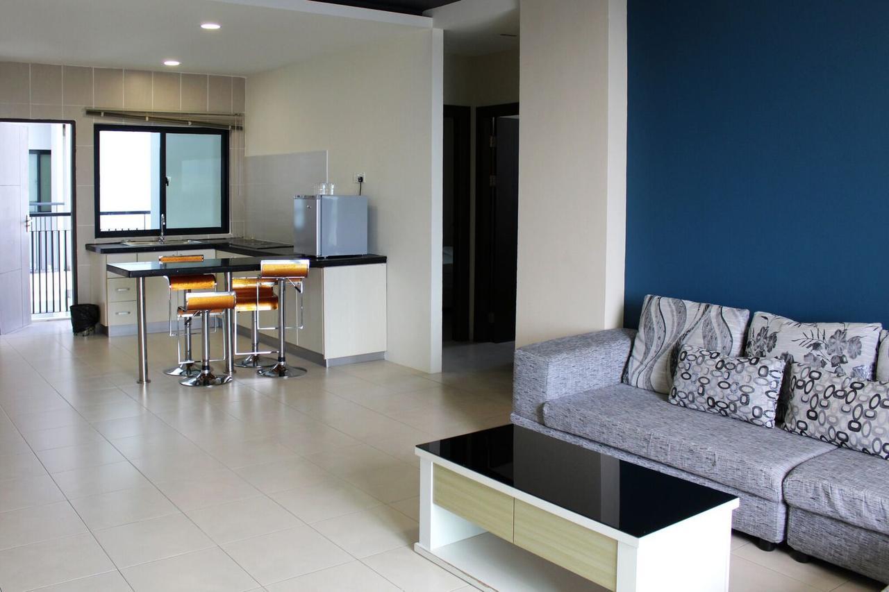 Tribeca Suites Kuching Zewnętrze zdjęcie