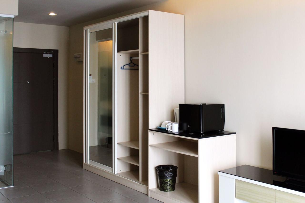 Tribeca Suites Kuching Zewnętrze zdjęcie