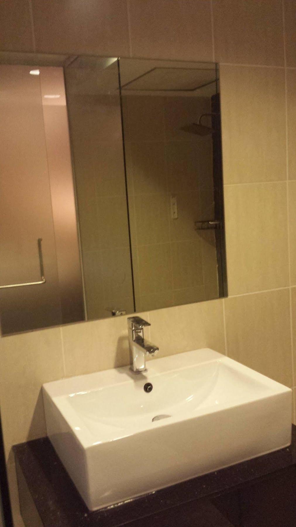 Tribeca Suites Kuching Zewnętrze zdjęcie